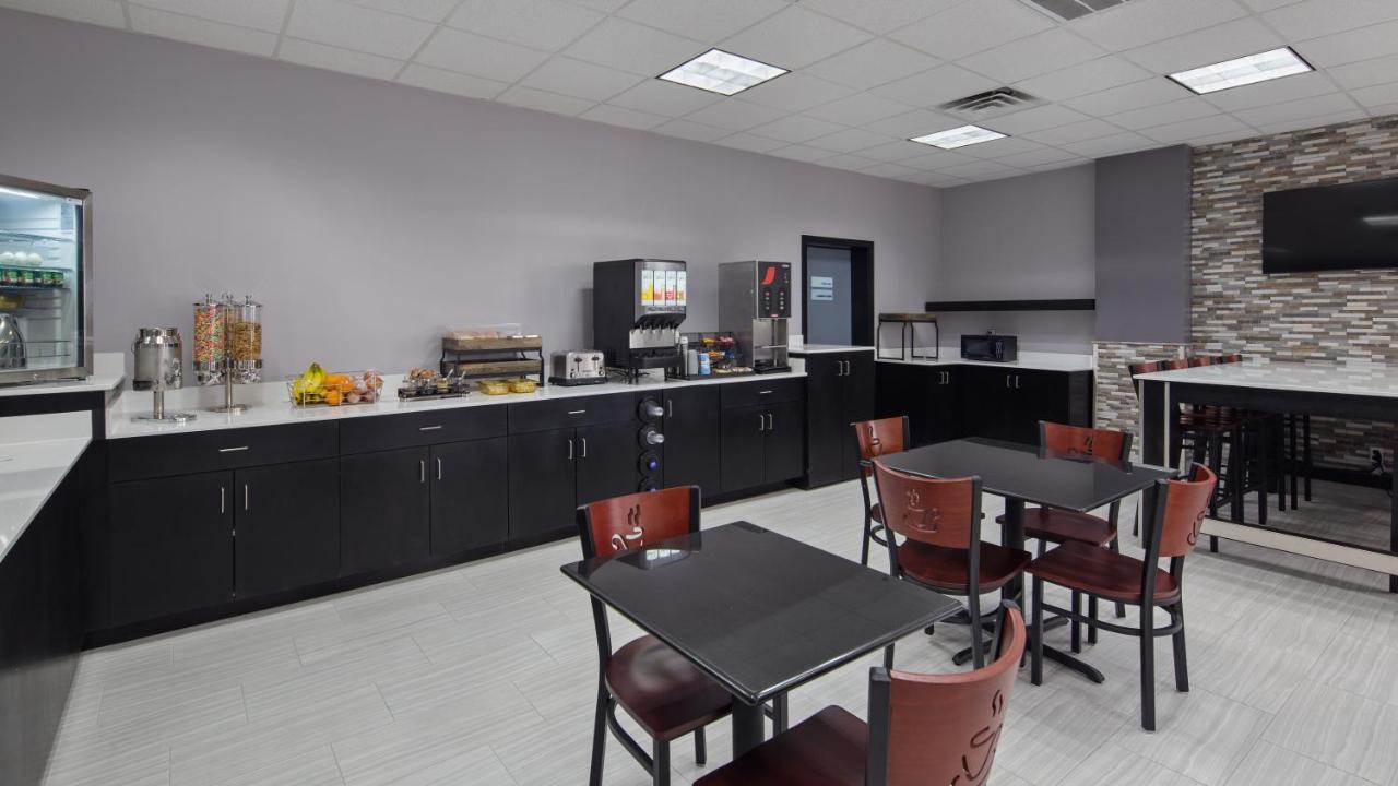 Clarion Pointe Jacksonville Near Camp Lejeune Εξωτερικό φωτογραφία
