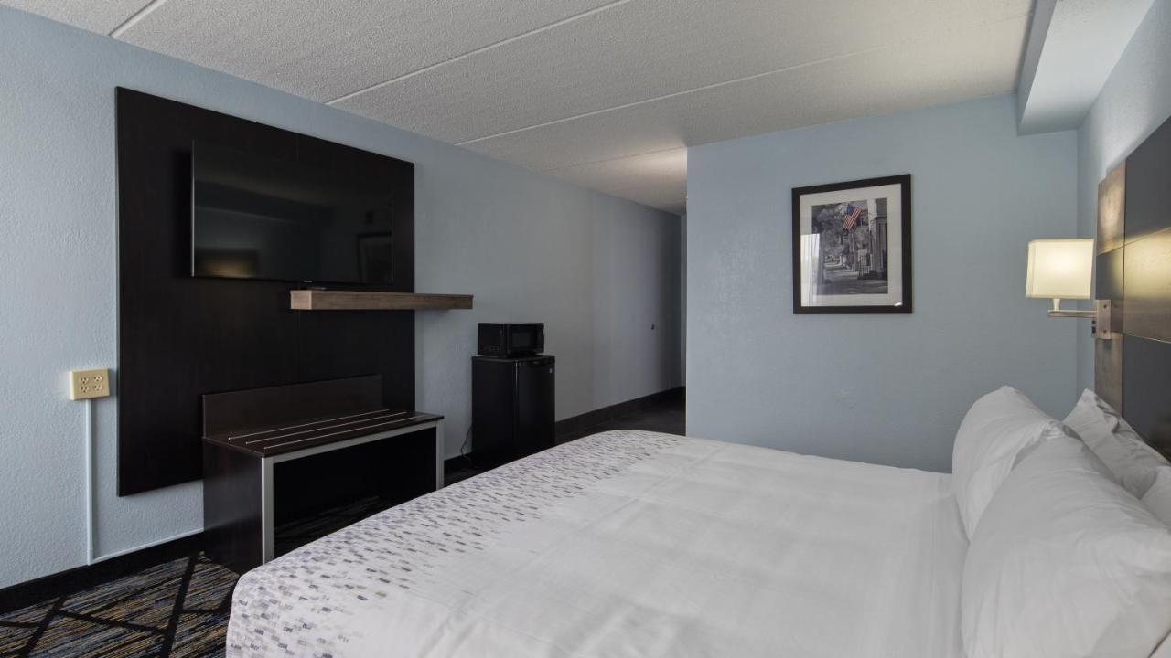 Clarion Pointe Jacksonville Near Camp Lejeune Εξωτερικό φωτογραφία